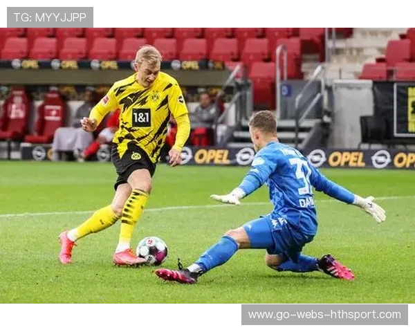 多特蒙德—罗伊斯禁区弧顶抽射洞穿防线