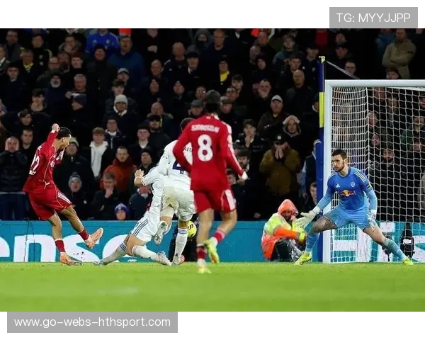 曼联队内变动加剧，年轻球员有望迎来机遇